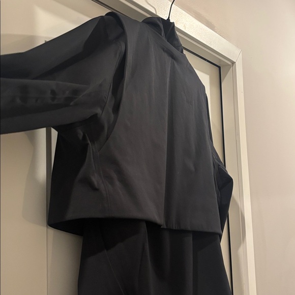 Nike Women's Classic Black Storm-Fit Jacket - Picture 8 of 9